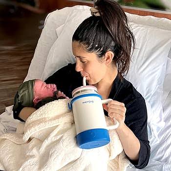 Amazon Picks: Best Water Bottles for Breastfeeding and Postpartum Hydration